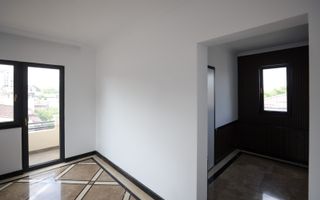 Apartament tip duplex, ideal birouri, 7 camere, Zona Parcul Carol - Poză 7