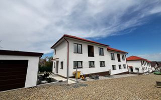 Casă Tip Duplex | 4 Camere | 2 Balcoane | Terasă | Șura Mică - Poză 4