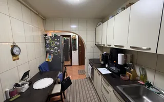 Apartament 3 cam modern complet renovat - mobilat Campina- central - Poză 12