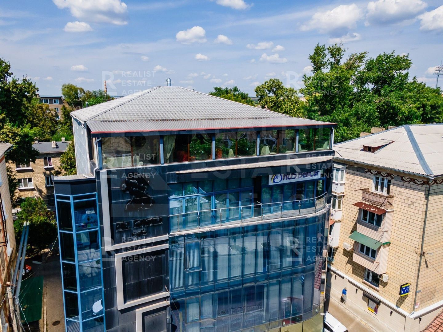 Vânzare, spațiu comercial, 1400 mp+9 ari, str. Ștefan cel Mare, Bălți - Poză 2