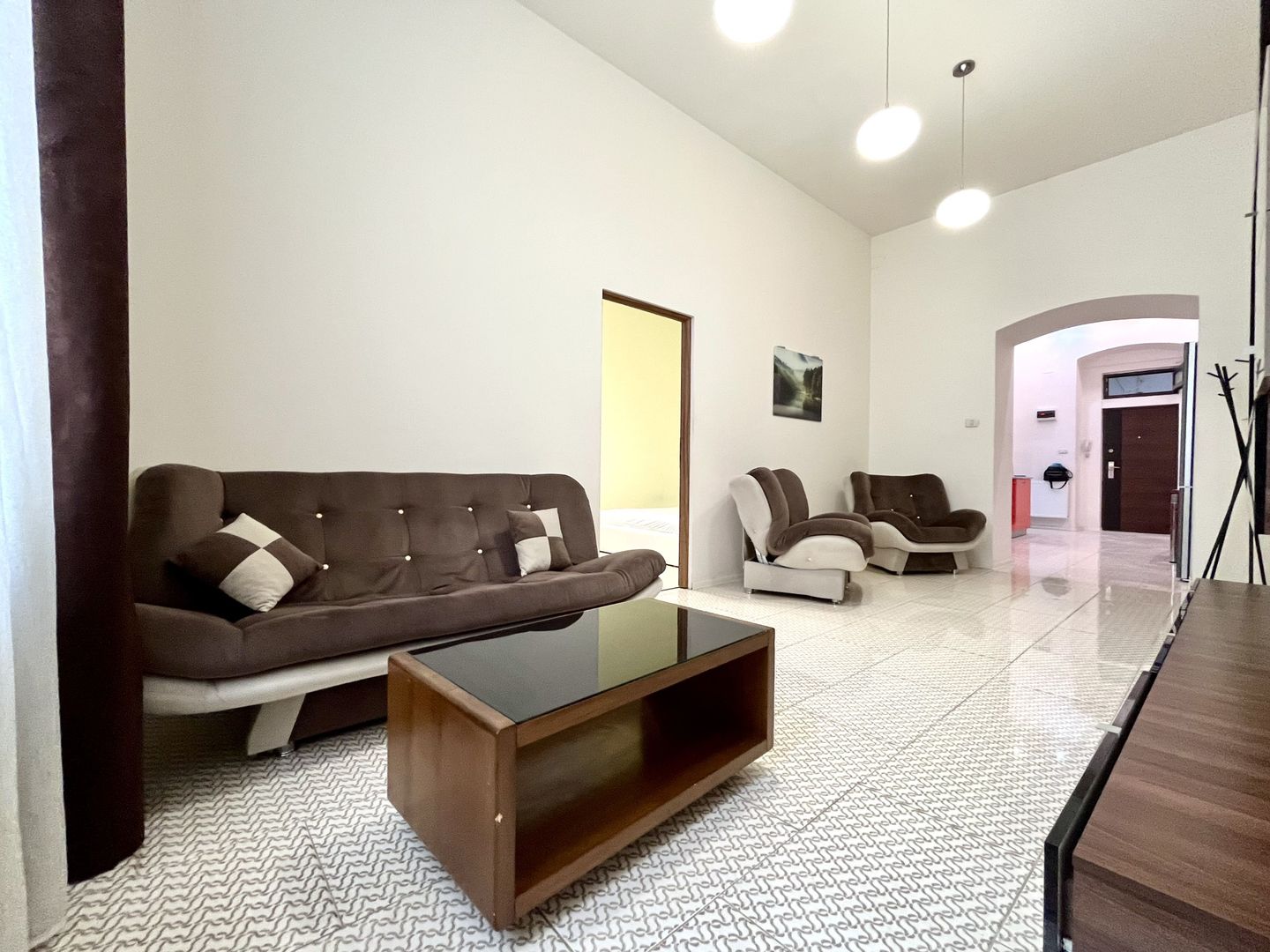 Un colț de istorie cu confort modern, zona Central- Piața Libertății - Poză 2