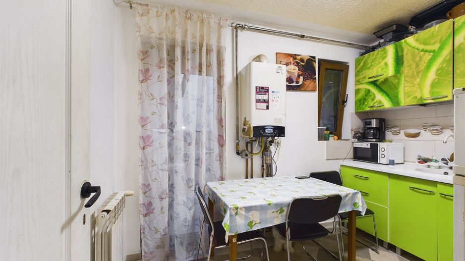 Apartament cu 3 camere pe 2 niveluri în Dumbrăvița - Poză 5