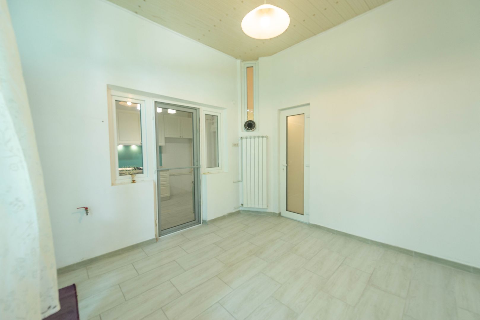 Apartament de inchiriat, 137 mp, central, curte proprie - Poză 16