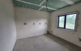 Casa P+1 in comuna 1 Decembrie - str. Victoriei - Poză 6