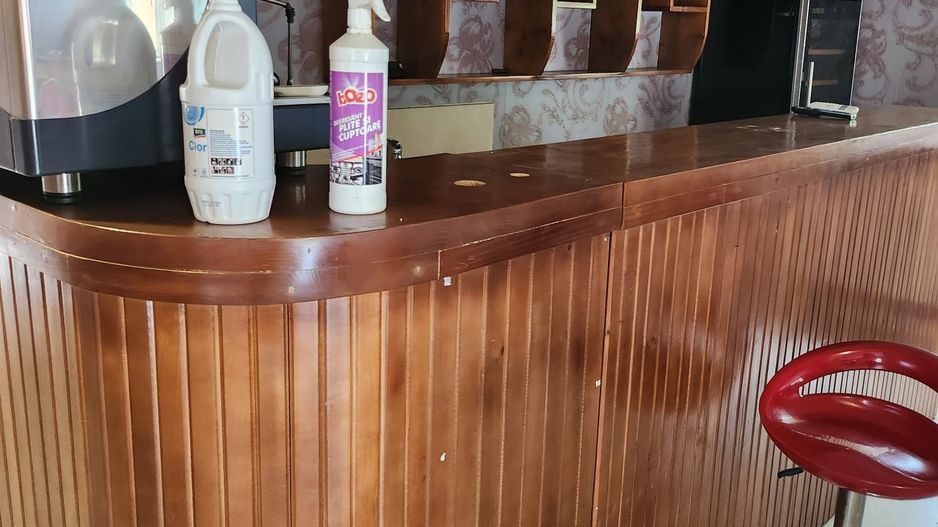 PIPERA/VOLUNTARI  Vilă 3 Nivele Curte & Locuri de Parcare - Gata de Rebranding! - Poză 3