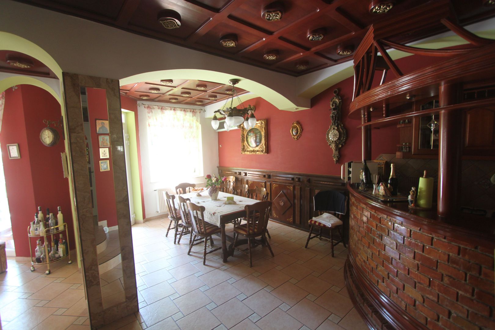 Casă / Vilă cu 8 camere de vânzare în zona Semicentral - Poză 36