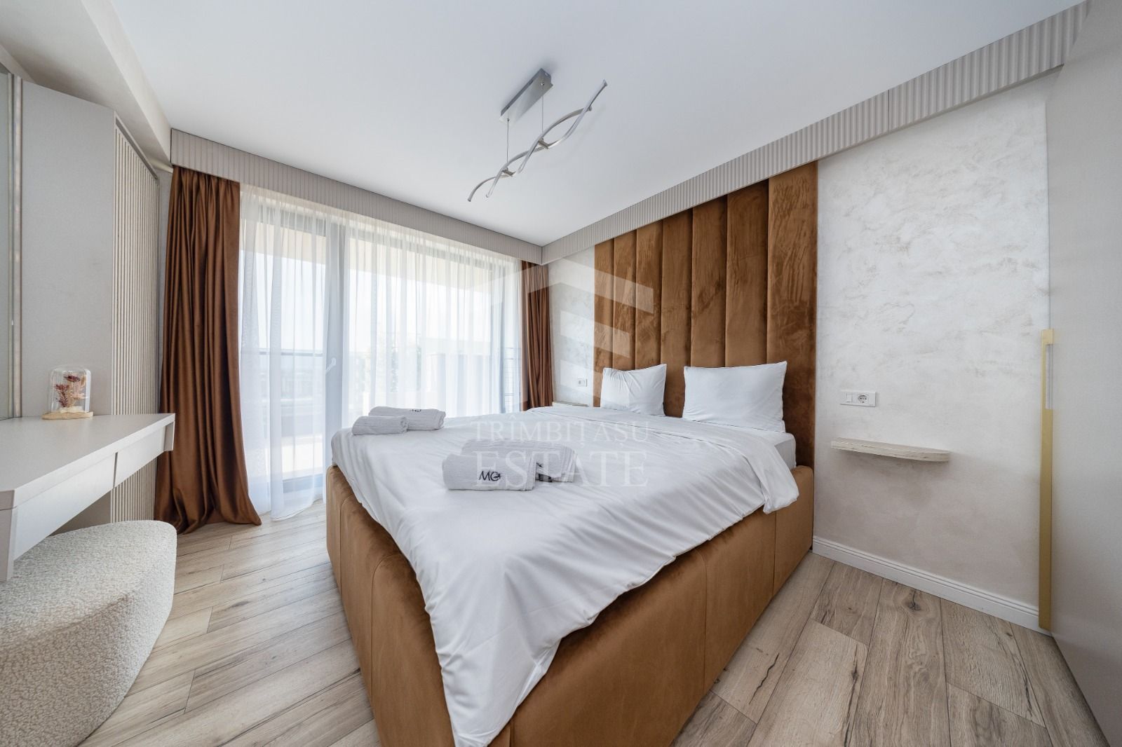 Coresi-Penthouse 3 camere +loc de parcare subteran 203mp - Poză 14