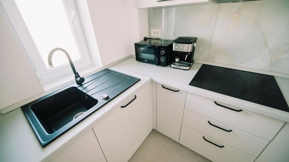 Ap cu 2 camere la cheie, mobilat/utilat + parcare inclusă-99000 e+tva - Poză 11