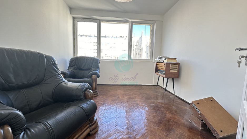 3 camere langa METROU - Poză 9