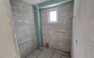 Martinesti, Duplex pe etaj, 3 Dorm, Buc separata,  Zona linistita. - Poză 8