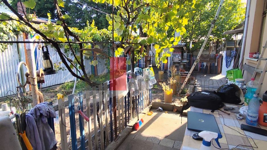 Casa de vanzare + teren in zona Jiului (Bucurestii Noi) - Poză 22