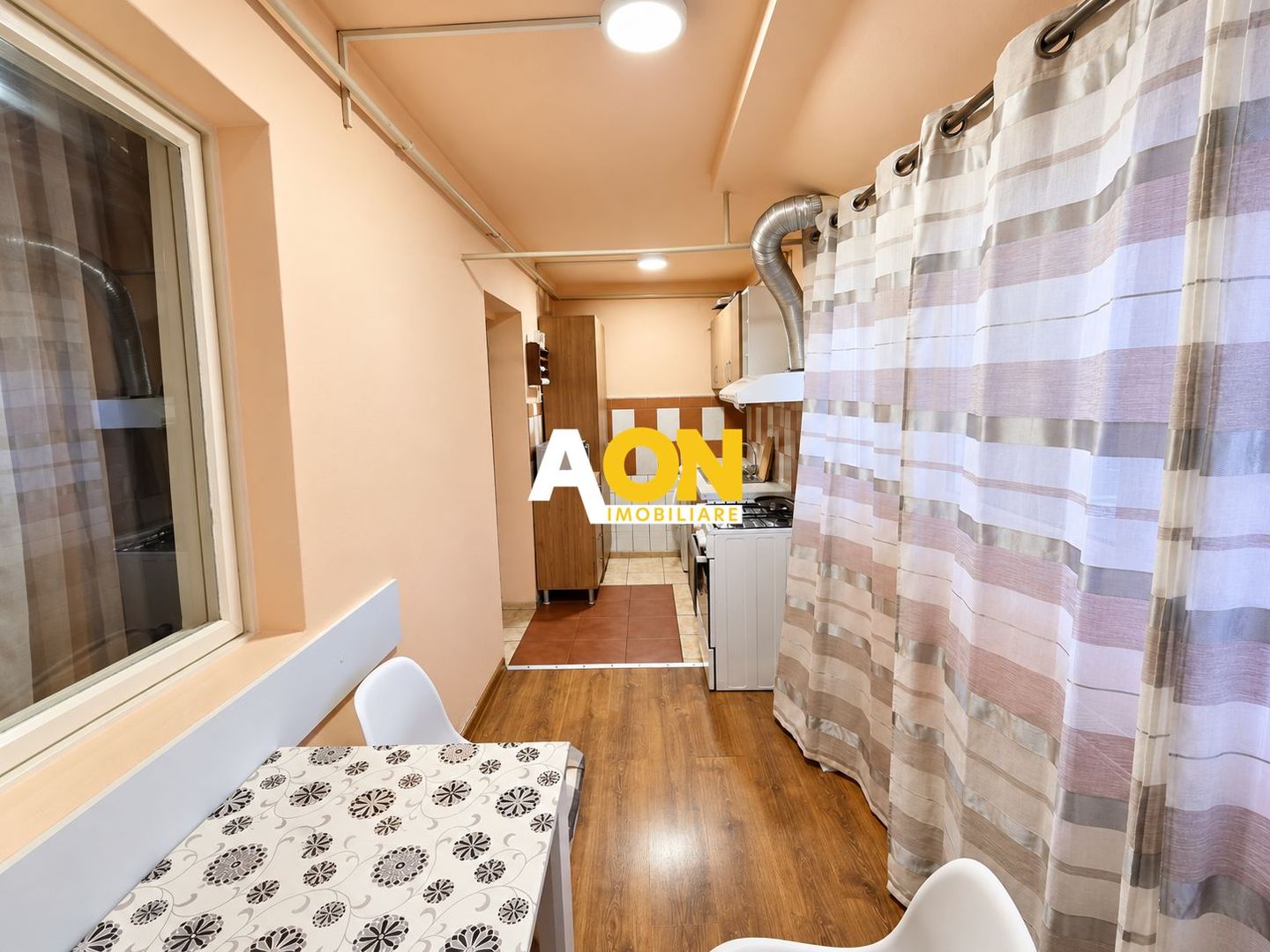 Spatiu comercial versatil, 4 camere, 2 bai, 72 mp utili, Cetate - Poză 12