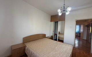 Apartament 3 camere decomandat cu 2 băi în Calea București - Poză 9
