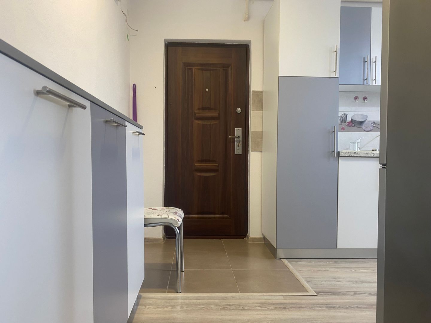 Mobilat si utilat! Vanzare apartament cu 2 camere-Targoviste-Micro 11 - Poză 9