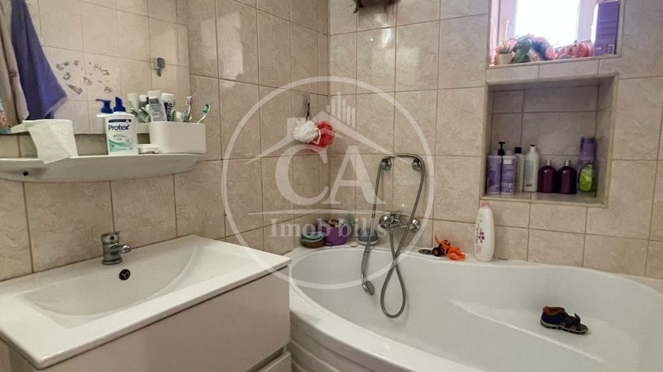 Casa de vanzare  cu 2 camere in zona Iosia, Oradea - Poză 13