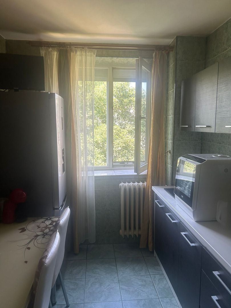 Apartament 2 camere, etaj 3, Trivale, la intrare in cartier - Poză 5