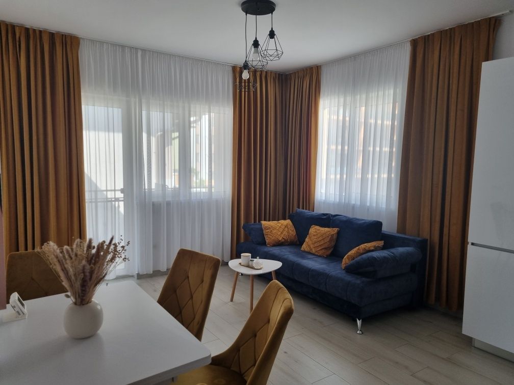 Giroc-UM | 3 Camere | Etaj1 | Mobilat si Utilat | Centrala proprie | Loc parcare - Poză 1
