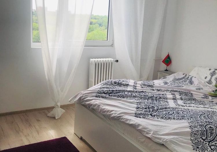 De inchiat Apartamant 2 camere Tineretului bulevard - Poză 1