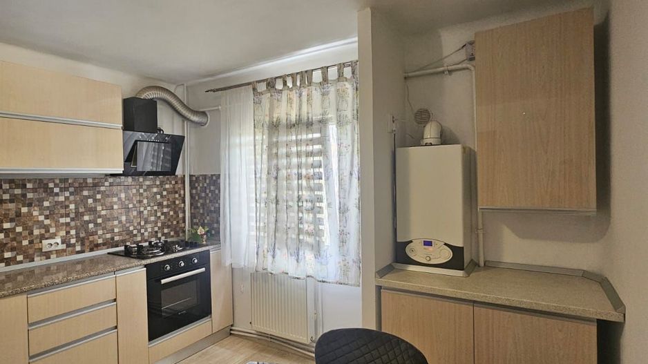 Apartament 3 camere, decomandat- 1 Mai, Sara - Poză 16