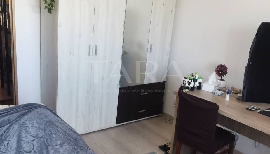 Apartament 4 camere decomandat – zonă Penny, ideal pentru investitie. - Poză 3