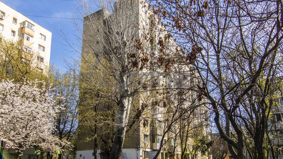 Apartament cu 2 camere în Drumul Taberei, Bucuresti - Poză 12