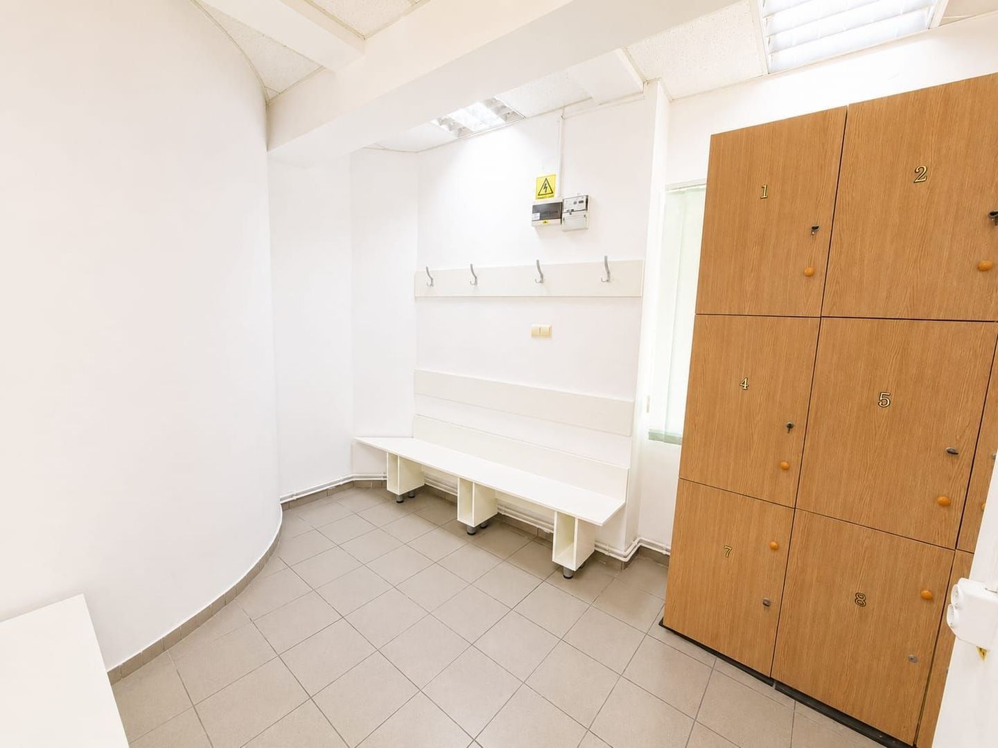 Inchiriere spatiu comercial-sala diverse Centru Pitesti - Poză 8