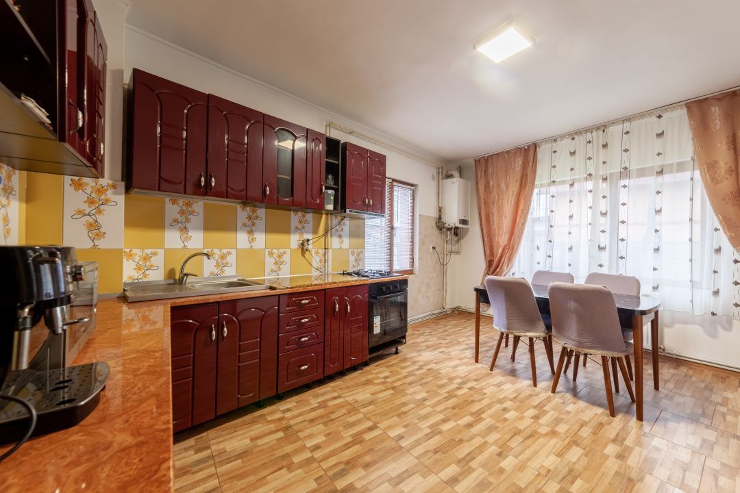 Casă cu 5 camere -  Pitești - Comision 0 - Poză 4