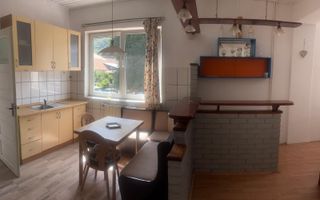 Apartament deosebit la 5 minute de Piata Sfatului - Poză 3