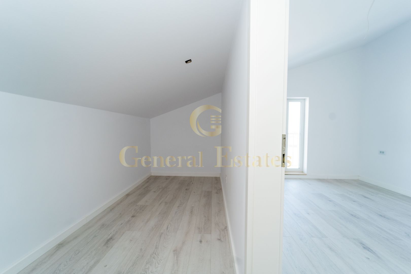 Penthouse cu 3 camere - Poză 19