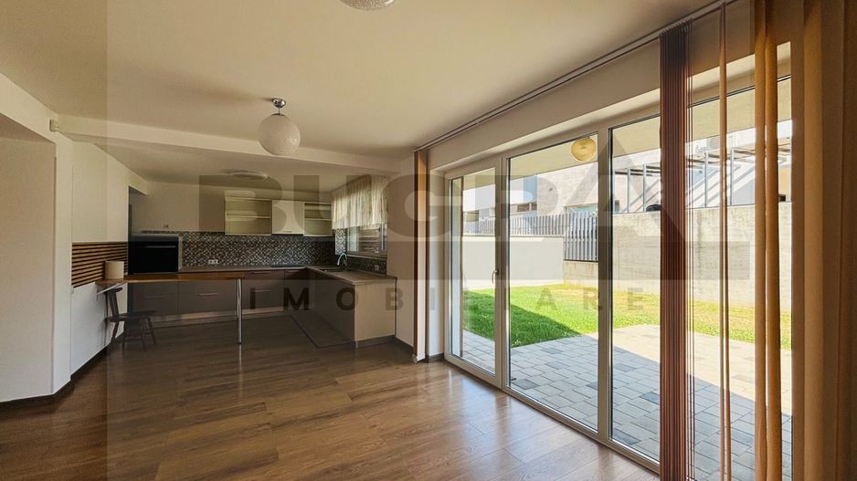 Duplex 5 camere - 228 mp, 255 teren, garaj, zona E. Ionesco - Poză 4