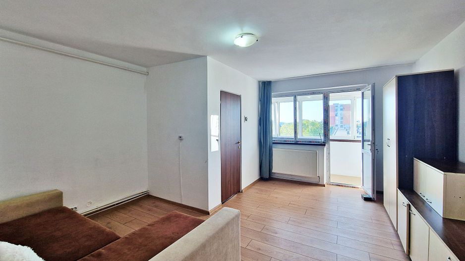 AZURA Imobiliare - Garsonieră Mobilată de Închiriat Pitești Craiovei - Poză 3
