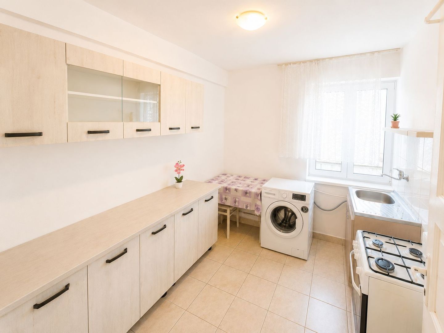 Apartament 2 camere decomandate | Ultracentral | Etaj 1 | P-ta Mihai Viteazu - Poză 4