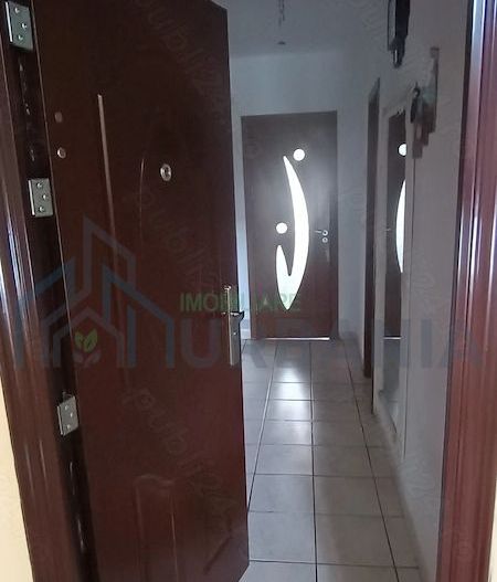 Apartament 2 camere în Zimbru, Iași - 52 mp, etaj 8/10, 1977 - Poză 1