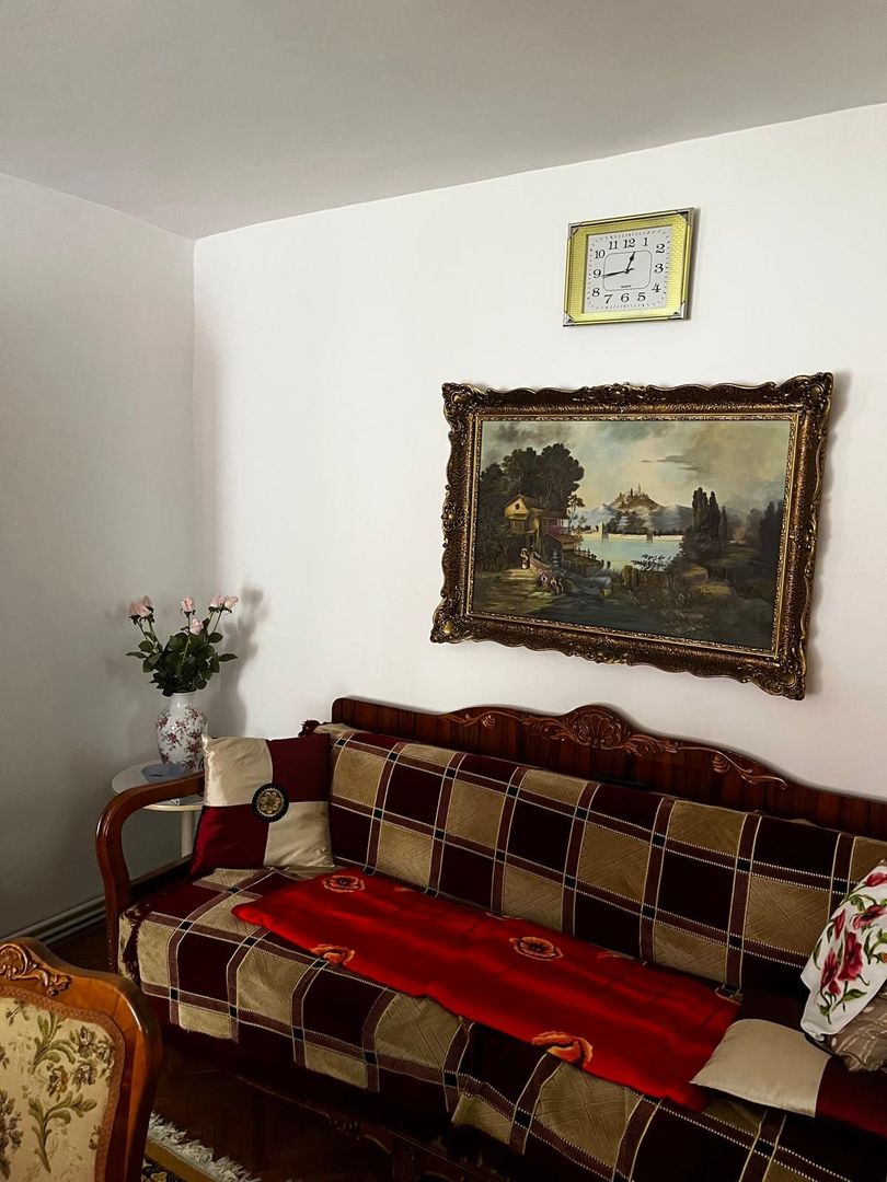 Apartament cu 4 camere, 80 mp utili la etajul 1 chiar in Calea Lipovei - Poză 2