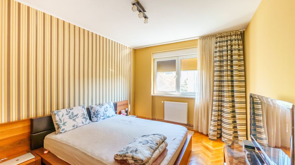 Apartament 3 camere lângă Hotel Central - Poză 3