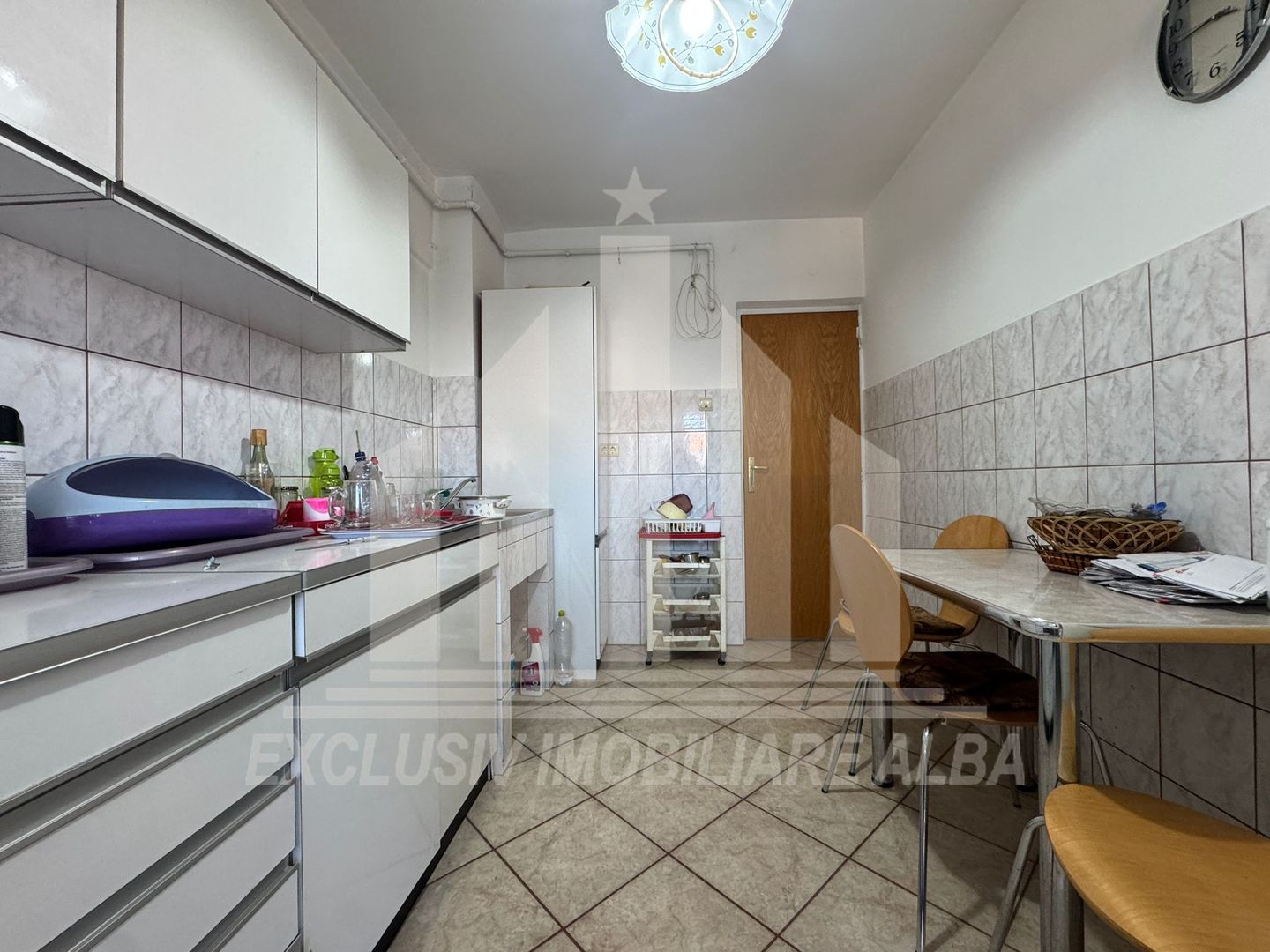 Apartament cu 3 camere decomandate, etaj 2, Centru - Poză 4