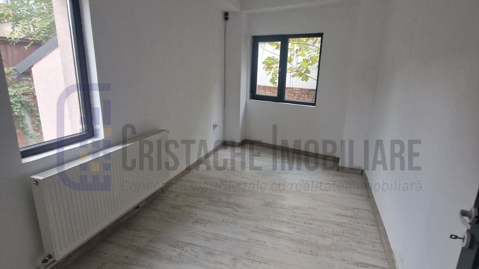 Vila Ds+P+1 (open space)_230 mp_renovat 2024_Buzești (P-ța Victoriei) - Poză 9