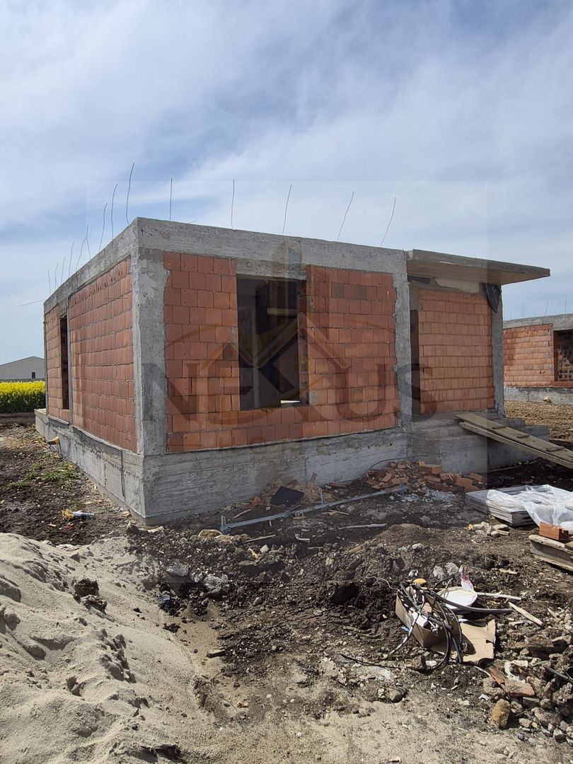 Case La Rosu - Proiect rezidential | Miorita - 5 cam - Teren 386mp - Poză 10