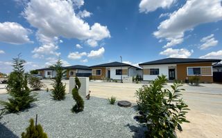 Casa 4 camere pe parter-Tunari | Teren 400 mp - Poză 13
