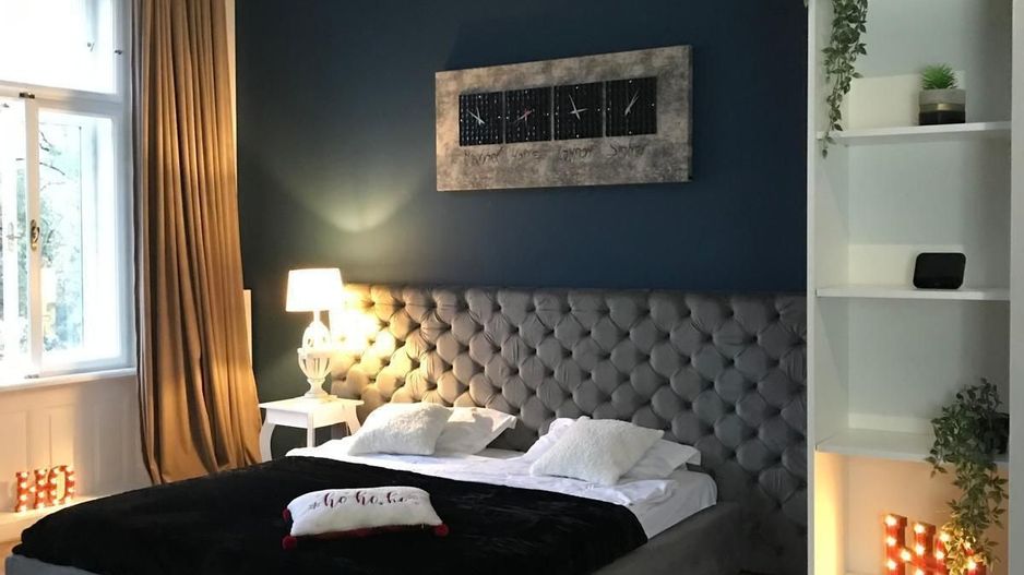 2 Camere Stilate | Medicina | Vedere Parc & Șemineu Decorativ - Poză 2