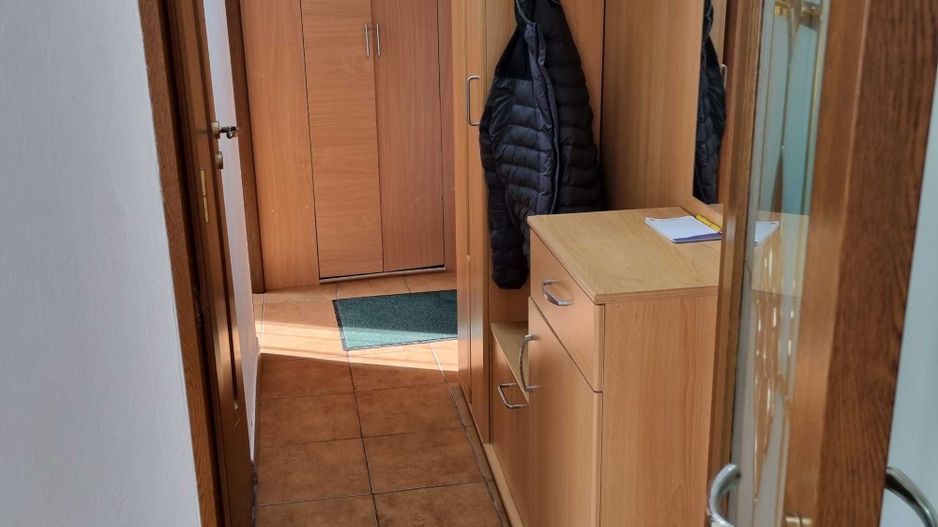 Apartament cu 3 camere -Valea Rosie - Poză 8
