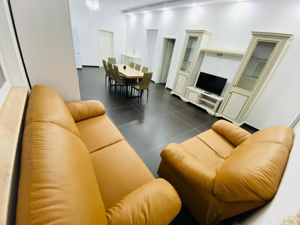 Apartament 3 camere Dumbravita - Poză 1