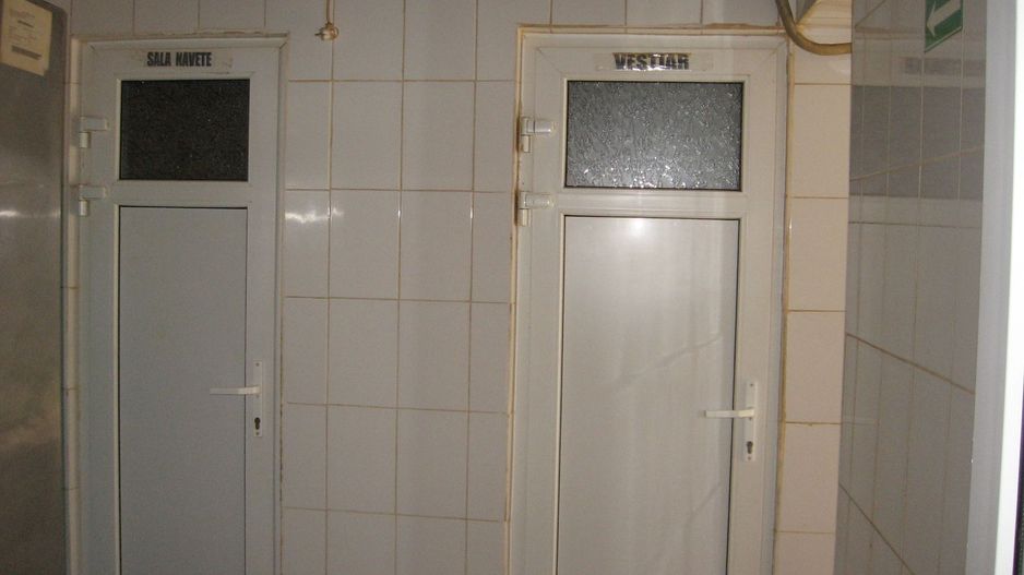 Vand afacere, utilaje si cladire - Poză 6