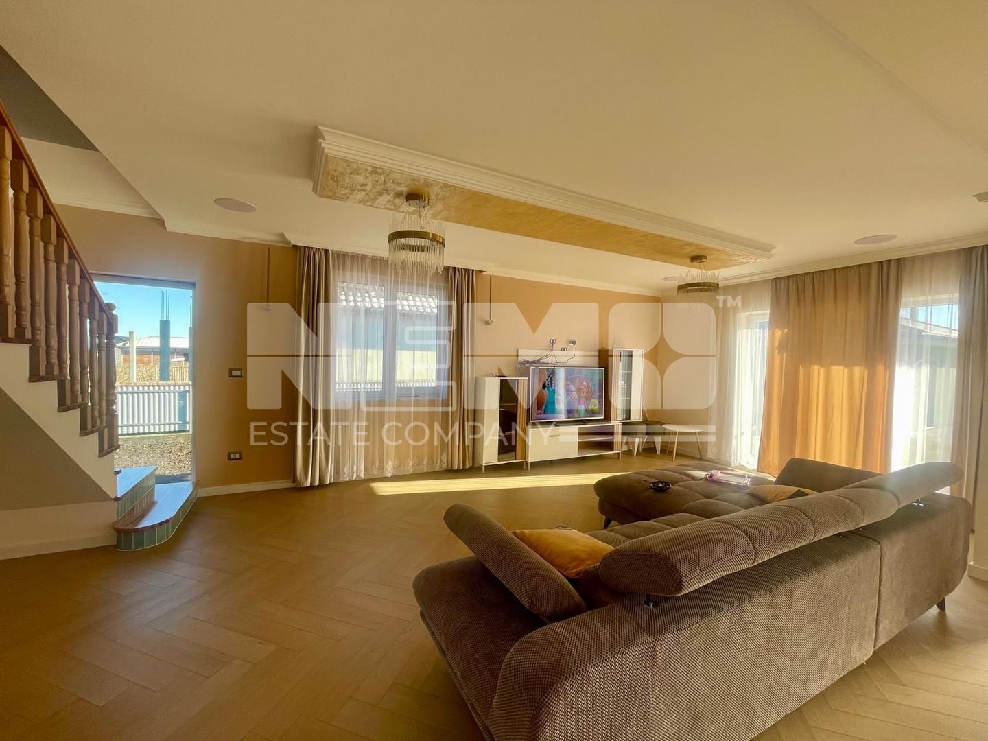 CASA MODERNA CU 4 CAMERE SI CURTE | 161 MP+48 MP ANEXA | VOLOVAT - Poză 1