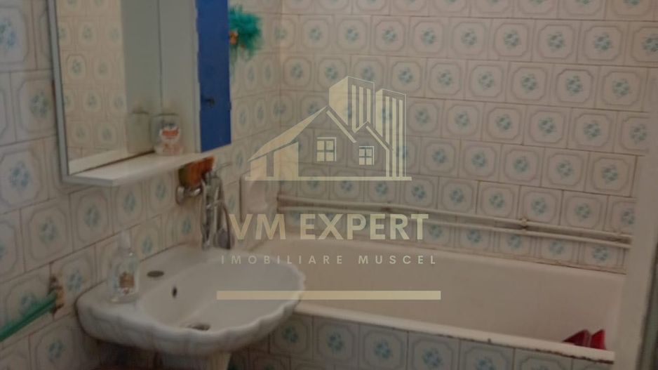 APARTAMENT 2 CAMERE PARTER CENTRU CAMPULUNG - Poză 5