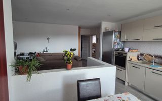 Apartament 3 camere – Florești, zona centrală - Poză 1