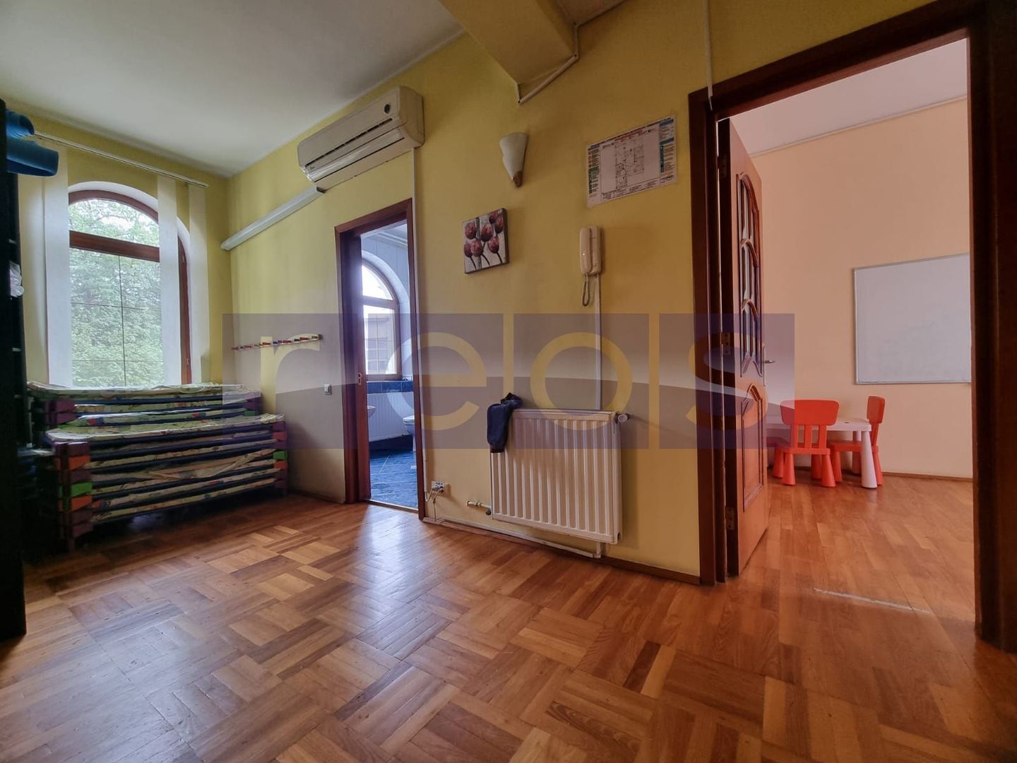 DE INCHIRIAT VILA  D+P+1+2 + CURTE | ZONA PARCUL CAROL - Poză 16