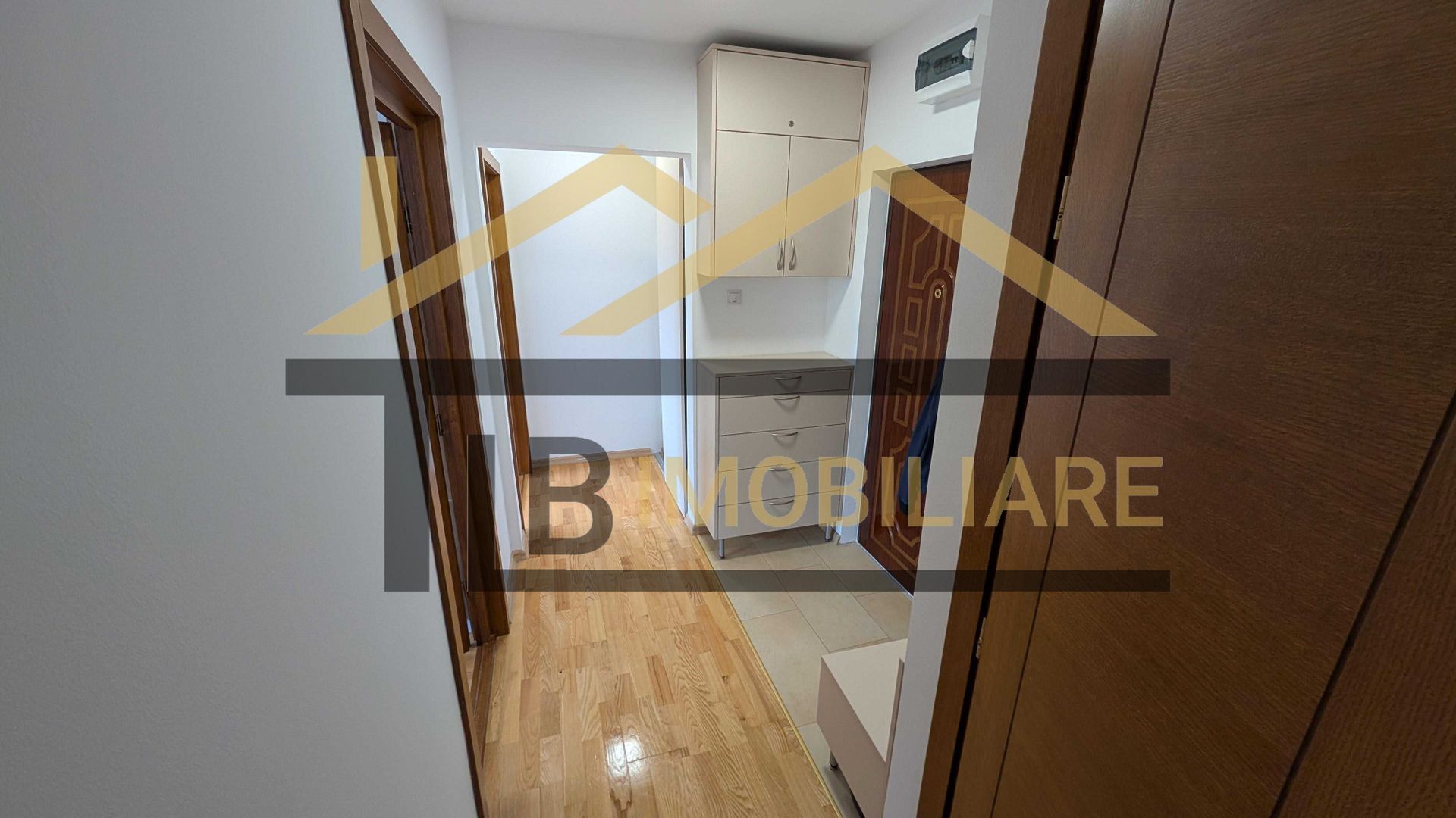 Apartament cu 3 camere, 65 mp, decomandat, zona Semicentral - Poză 7