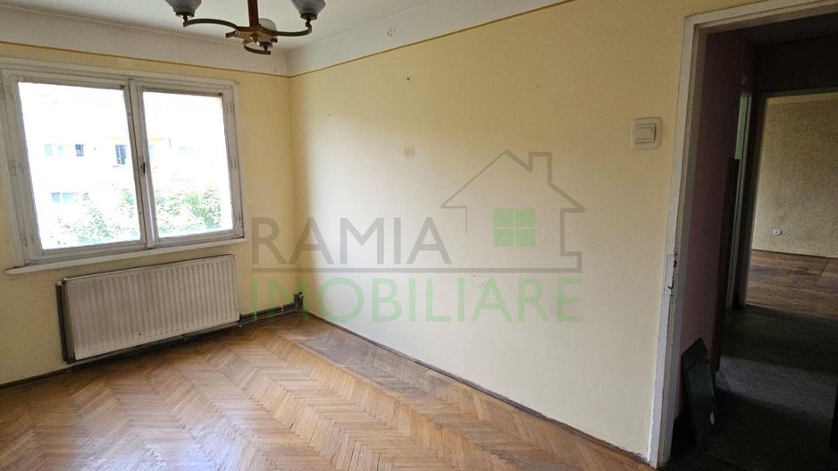 Apartament 2 camere decomandat,  Astra,  Etaj 3, Ideal investiție - Poză 3