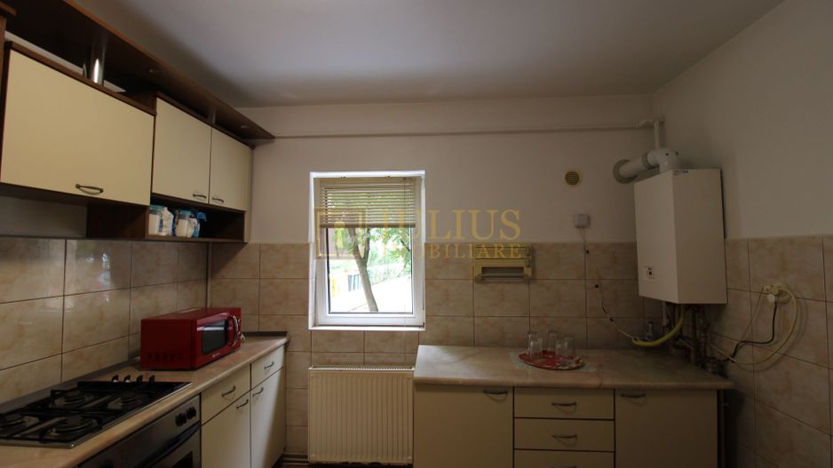 Apartament spatios, 3 camere, 2 bai, ideal pentru studenti - Poză 8